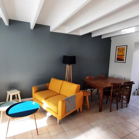 Maison De Pecheur Renovee Avec Cour Proche Du Port Les Sables-dʼOlonne Exteriör bild