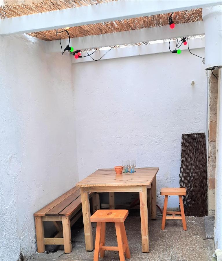 Maison De Pecheur Renovee Avec Cour Proche Du Port Les Sables-dʼOlonne Exteriör bild