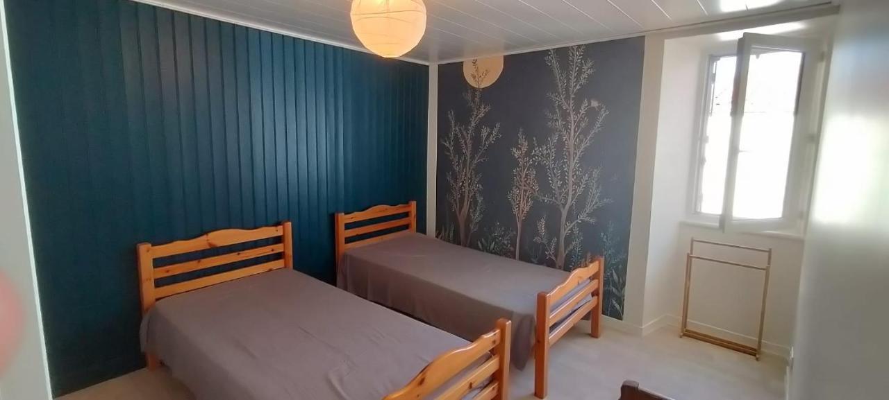 Maison De Pecheur Renovee Avec Cour Proche Du Port Les Sables-dʼOlonne Exteriör bild