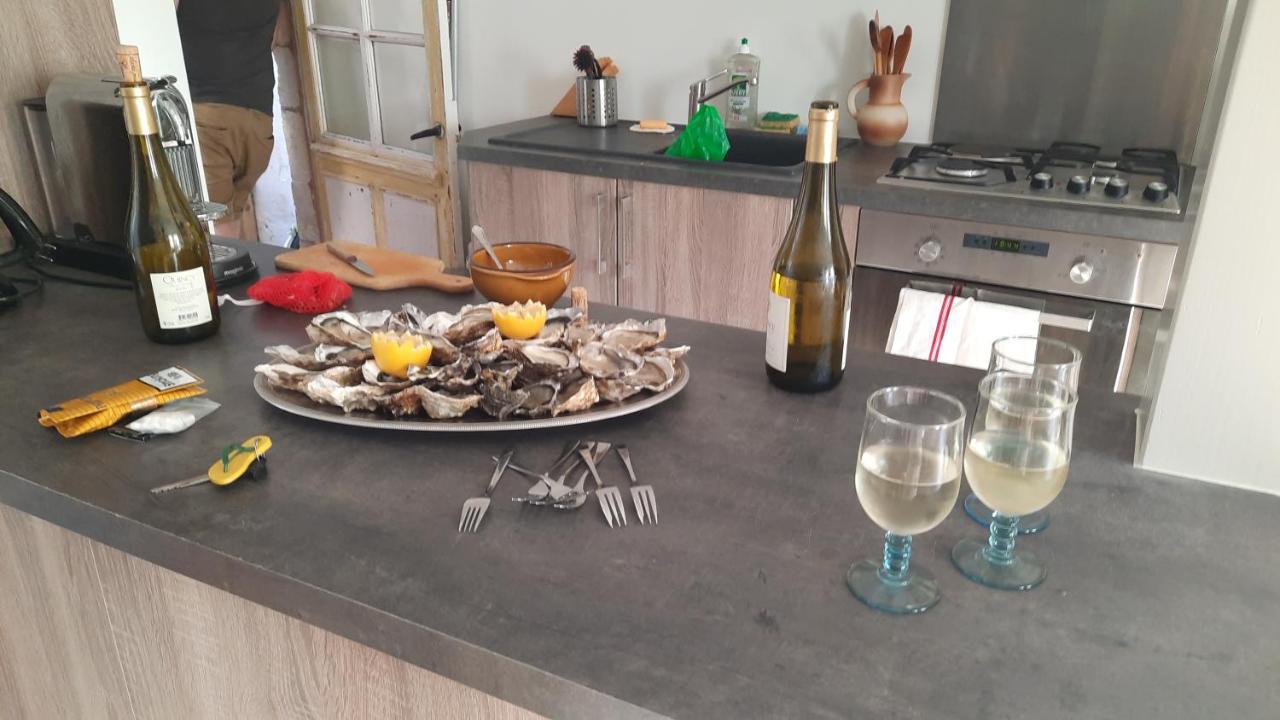 Maison De Pecheur Renovee Avec Cour Proche Du Port Les Sables-dʼOlonne Exteriör bild