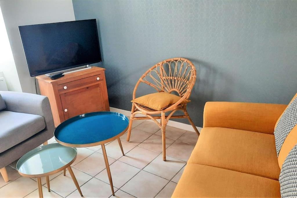 Maison De Pecheur Renovee Avec Cour Proche Du Port Les Sables-dʼOlonne Exteriör bild