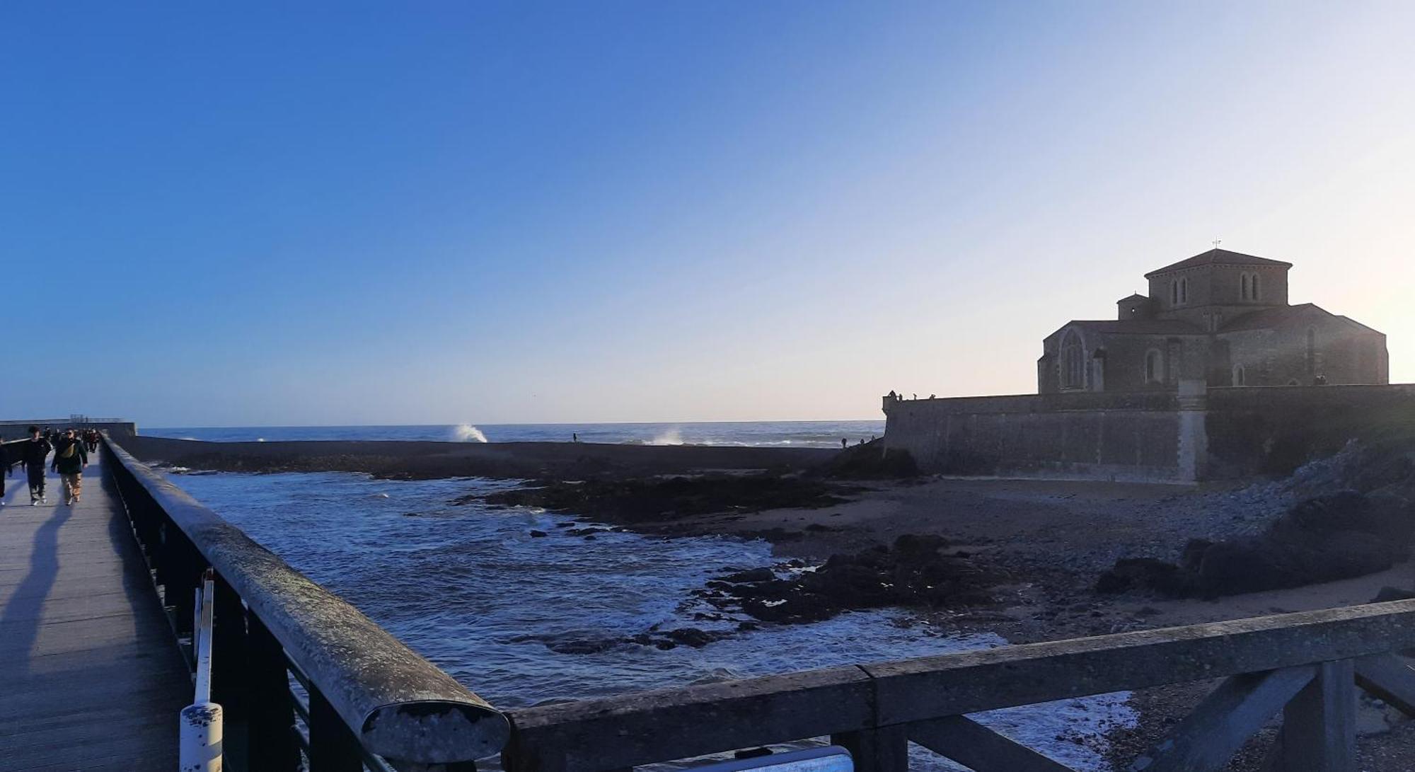 Maison De Pecheur Renovee Avec Cour Proche Du Port Les Sables-dʼOlonne Exteriör bild